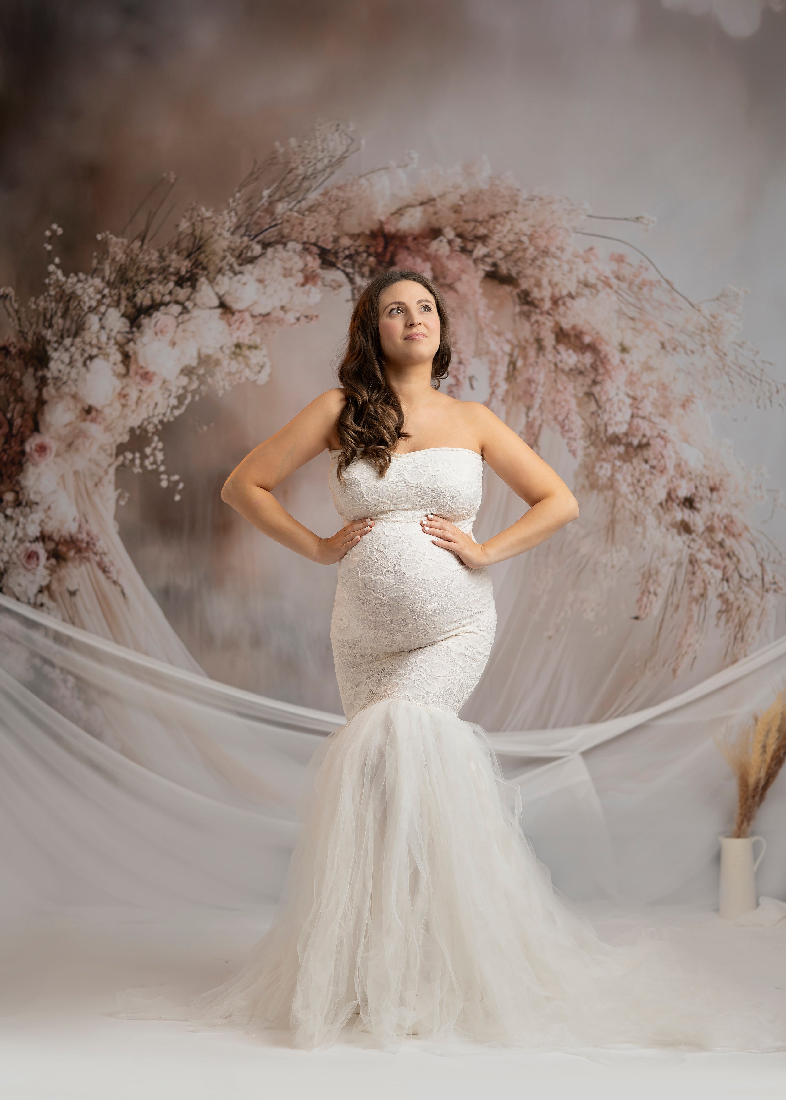 FOR HIRE Elegant, elastic whit lace White Maternity / Photoshoot dress PropsandDrops FOR HIRE Elegant, elastic whit lace White Maternity / Photoshoot dress PropsandDrops