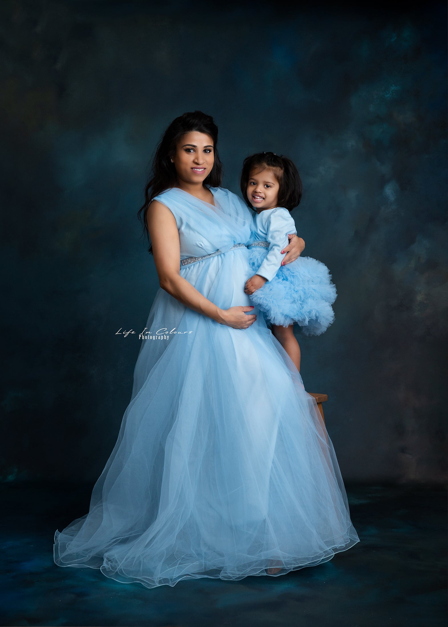 FOR HIRE / RENT tulle robe Beige Maternity Photoshoot Event Dress  Th –  MaternityDressHire